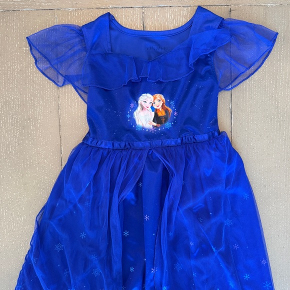 Disney Princess Frozen Elsa & Anna Fantasy Dress or Nightgown • Size S (6/6X) - Picture 3 of 13